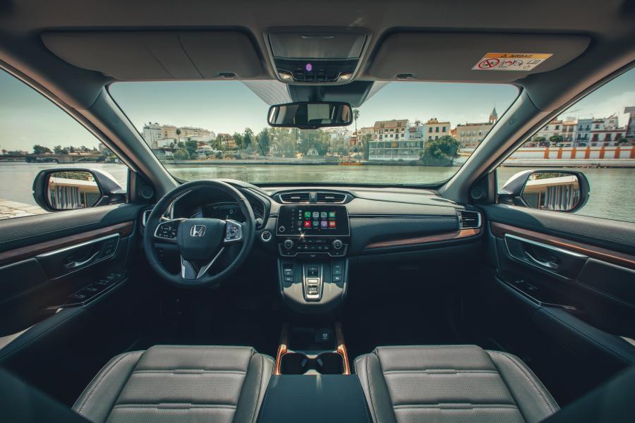 Торпедо Honda CR-V Hybrid 2018 года  (EU) (фото 37 из 56)